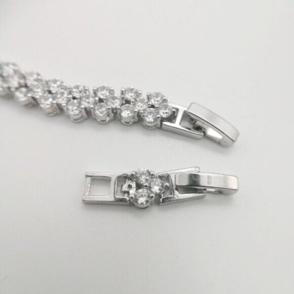 Swarovski Roman Bracelet - Picture 3 of 4